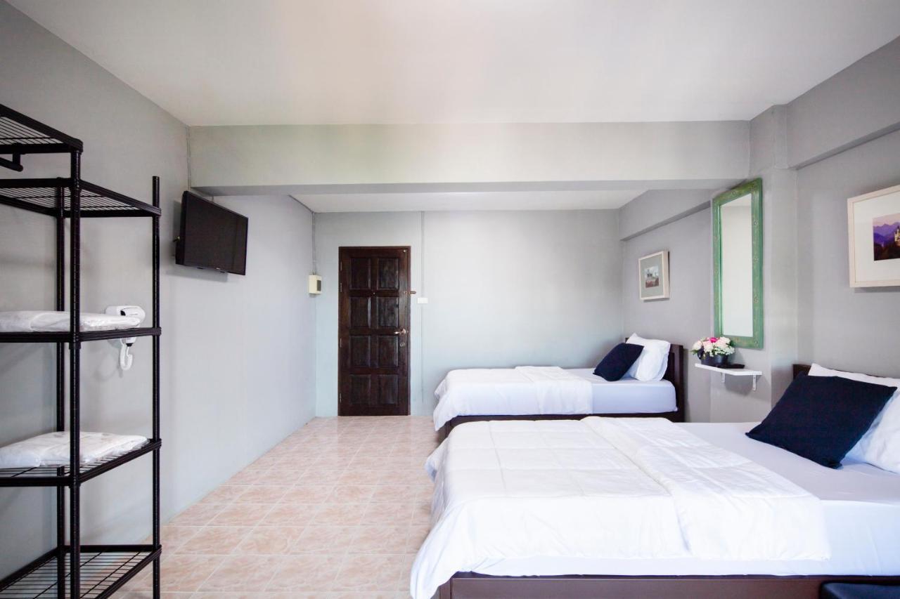 Penyos Suite Μπανγκόκ Εξωτερικό φωτογραφία