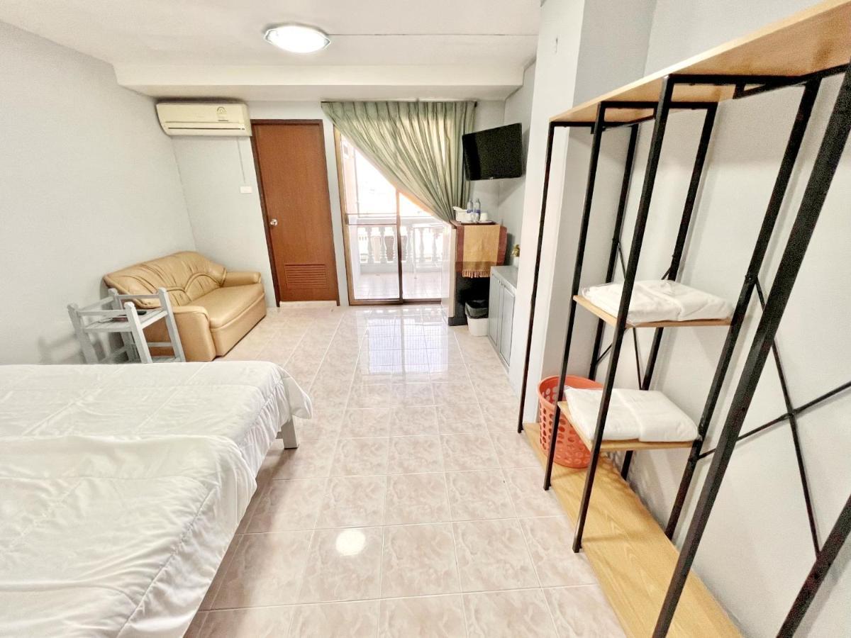 Penyos Suite Μπανγκόκ Εξωτερικό φωτογραφία